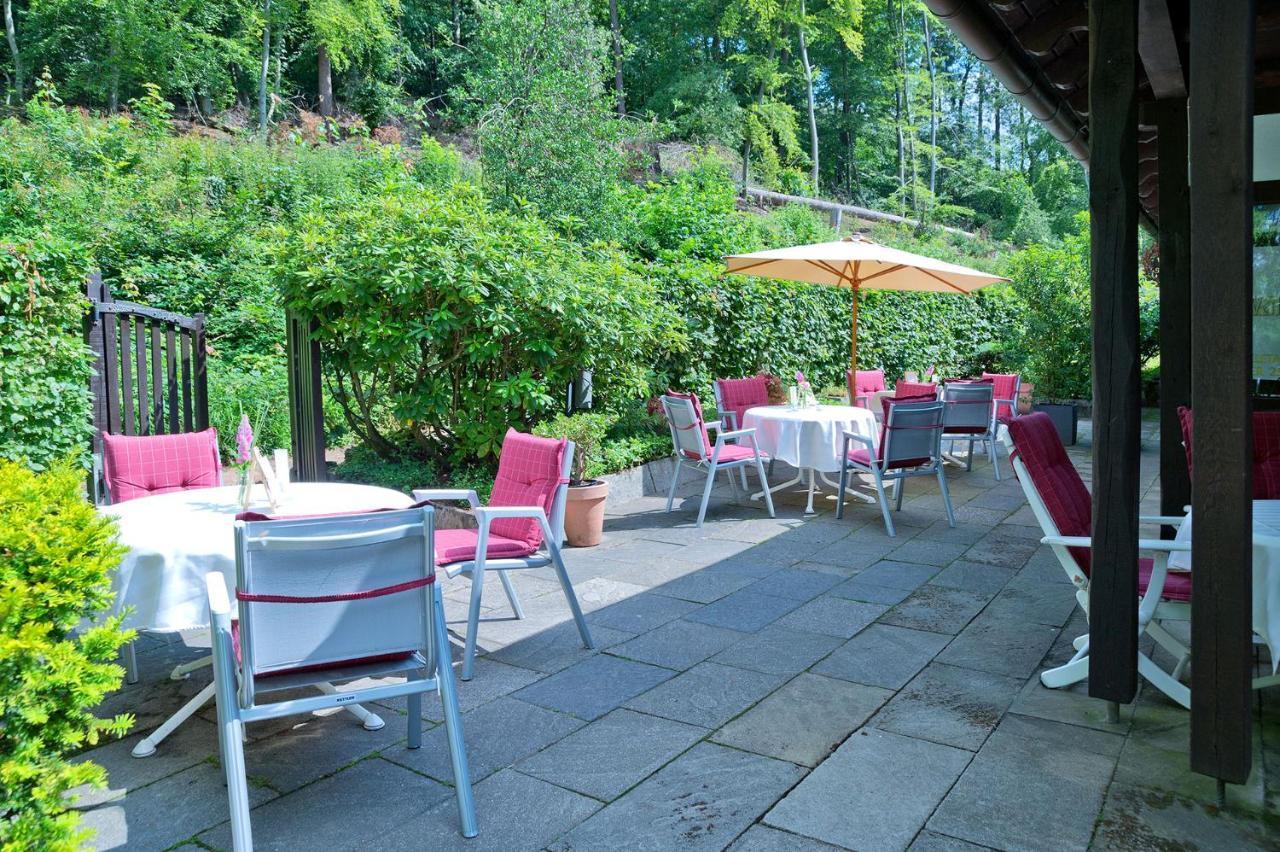 Romantik Waldhotel Mangold Бергиш-Гладбах Экстерьер фото